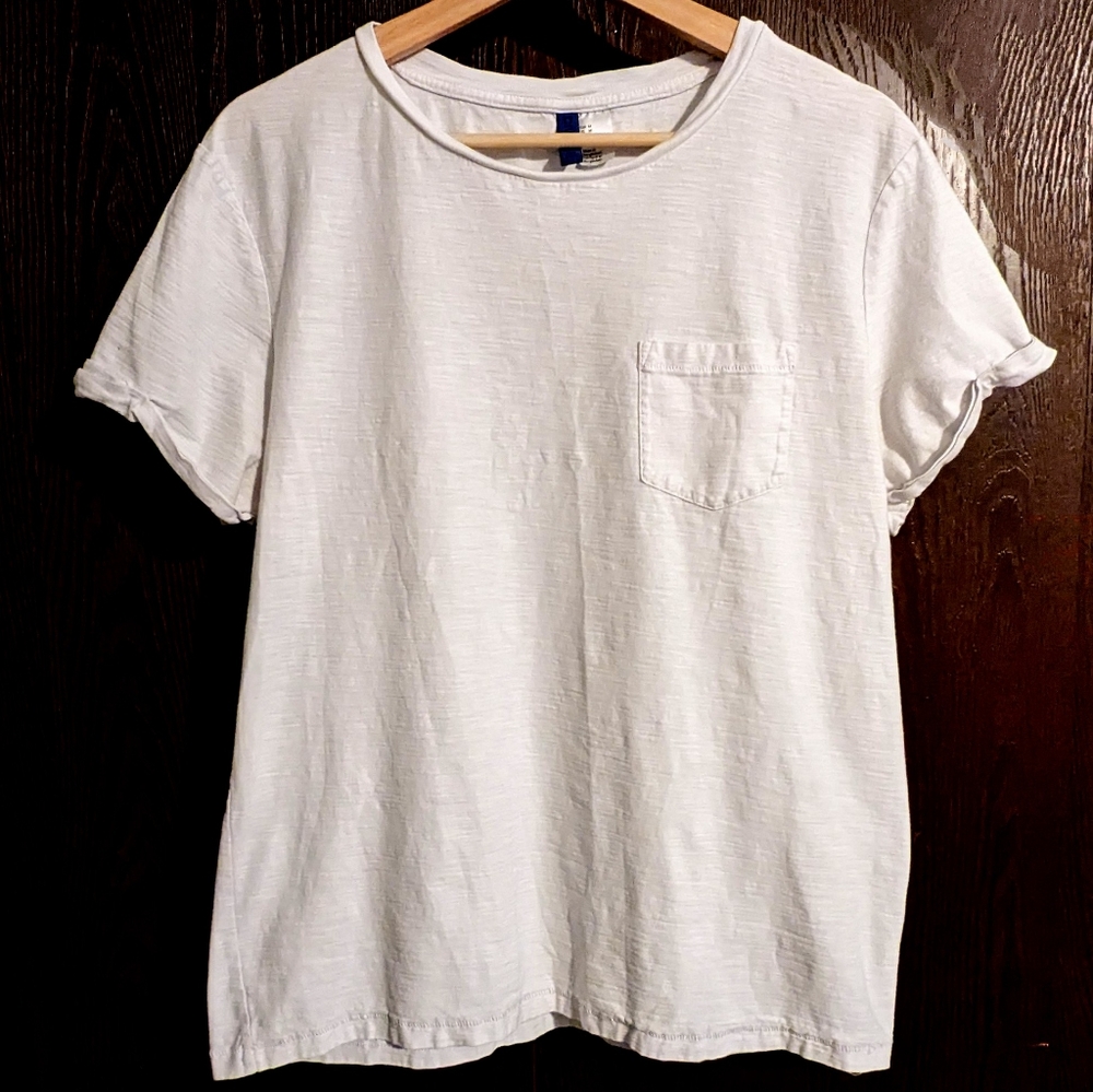 White Cuffed Aleve T-shirt with Pocket | M